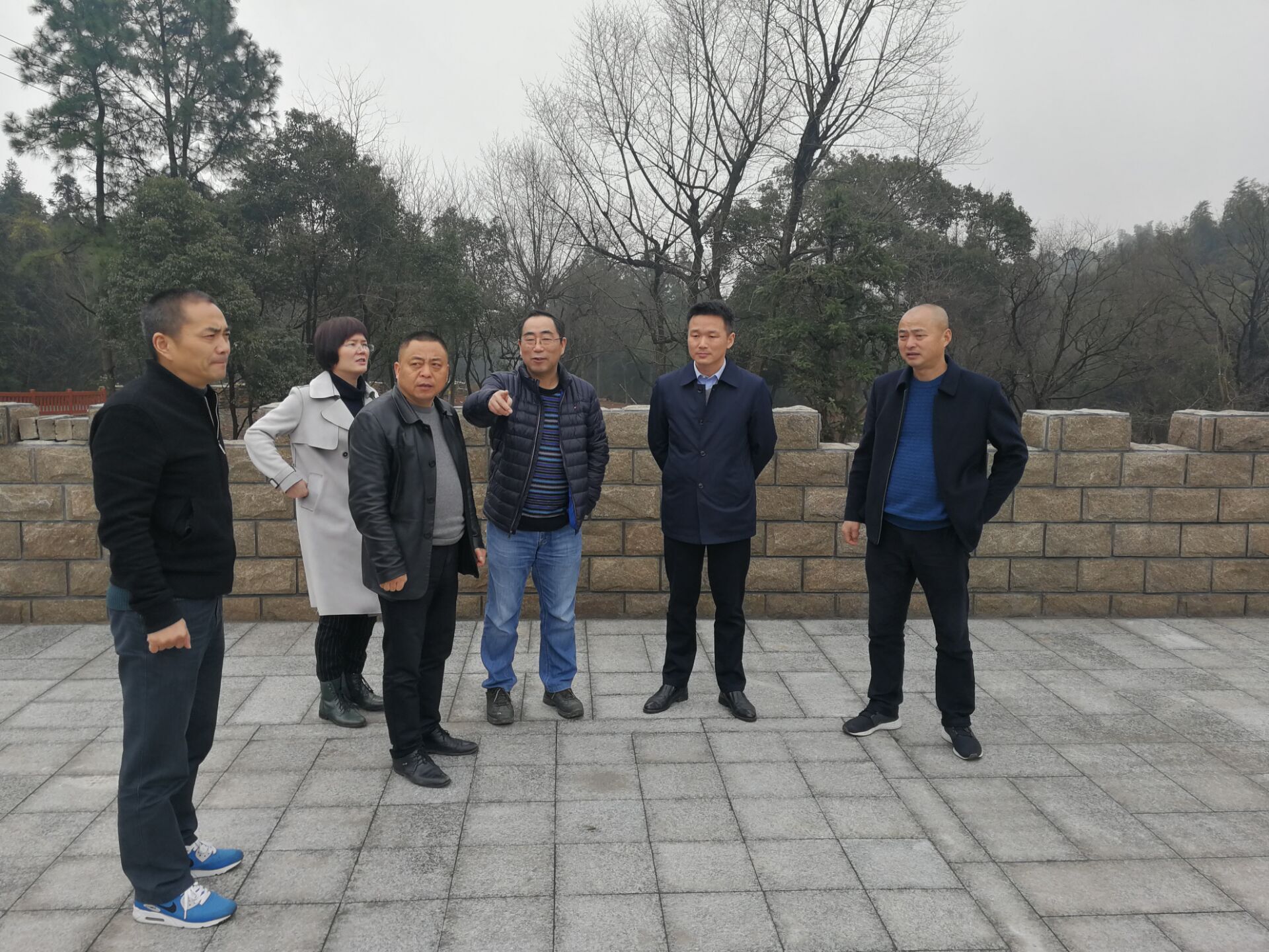 2.张树明副局长到道场乡勤丰山塘开展三服务
