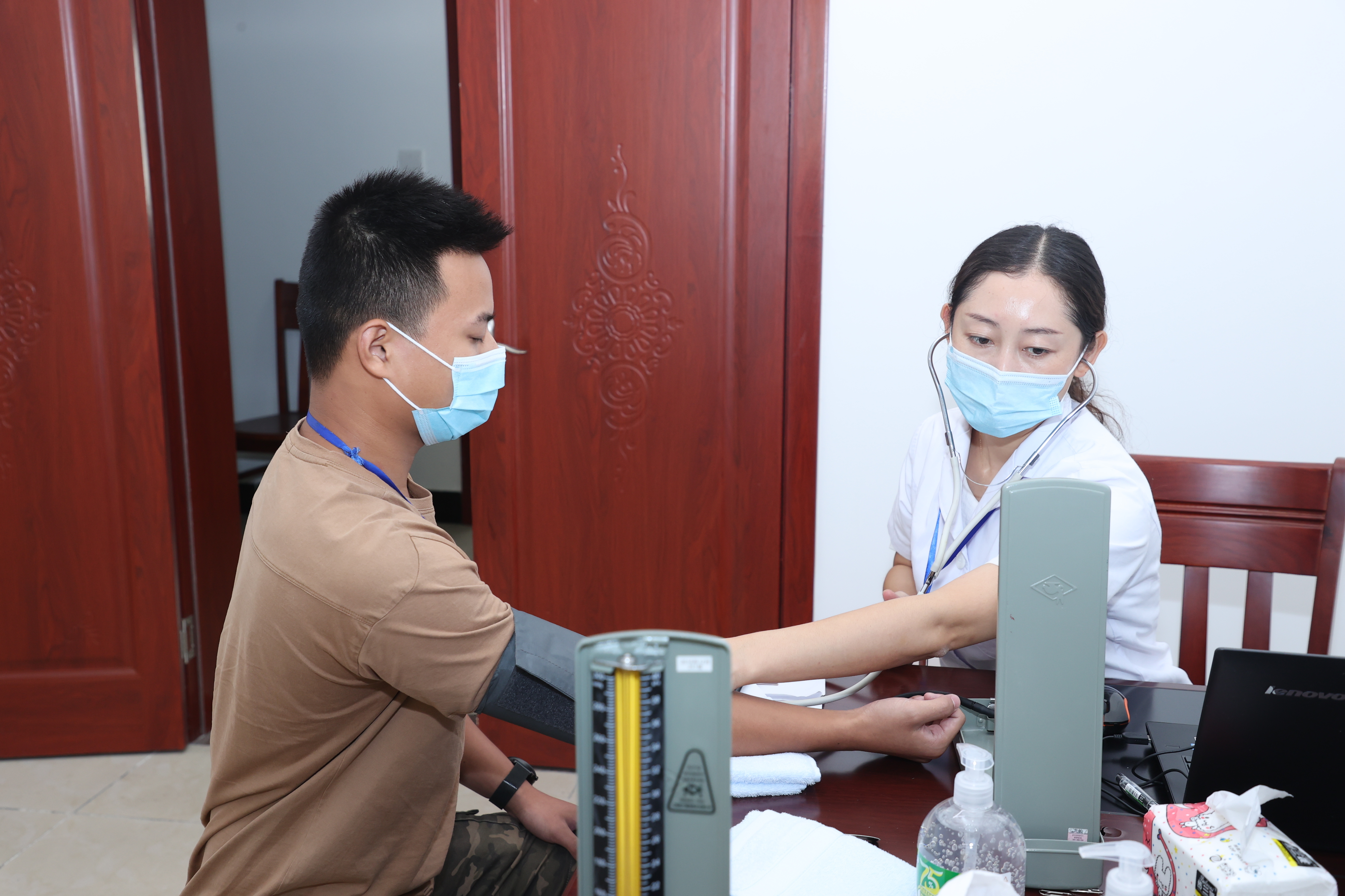 解放军总医院第七医学中心圆满完成新兵体检任务 - 中国军网